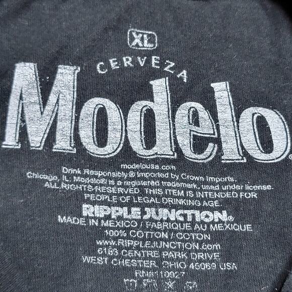 Modelo Black Unisex Tee (Ripple Junction) - Size XL - Picture 4 of 4